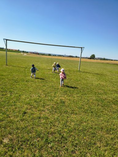 Flitzen auf dem Waldsportplatz